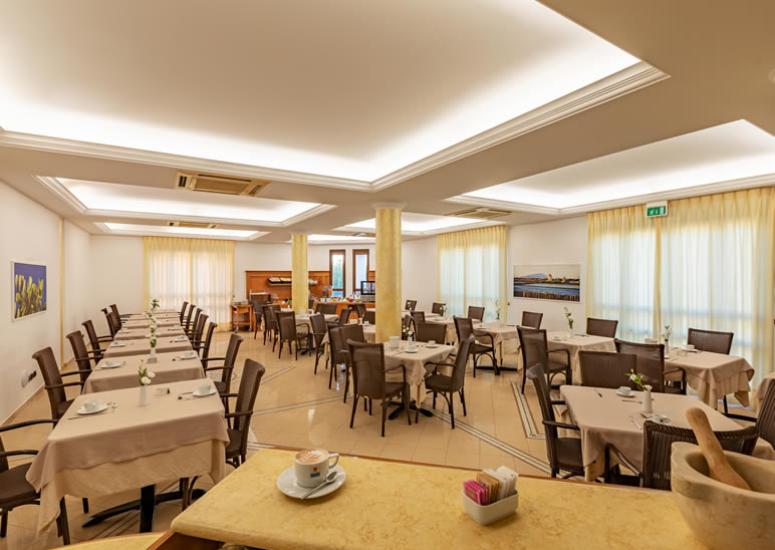 sabbiadorohotels it ristorante 013